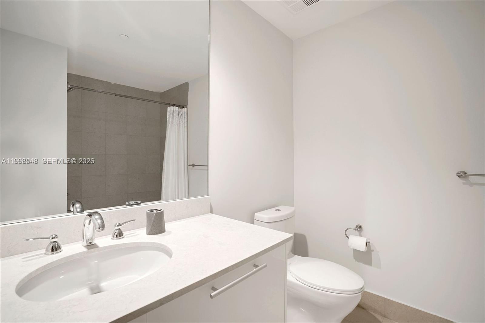 2711 HOLLYWOOD BEACH COND - Residential