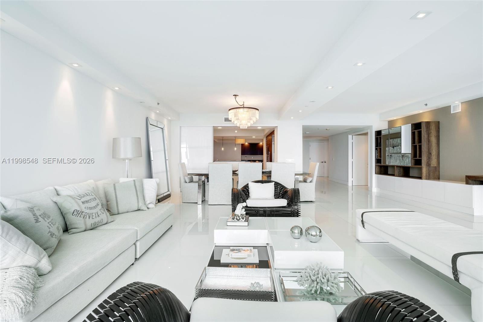 2711 HOLLYWOOD BEACH COND - Residential