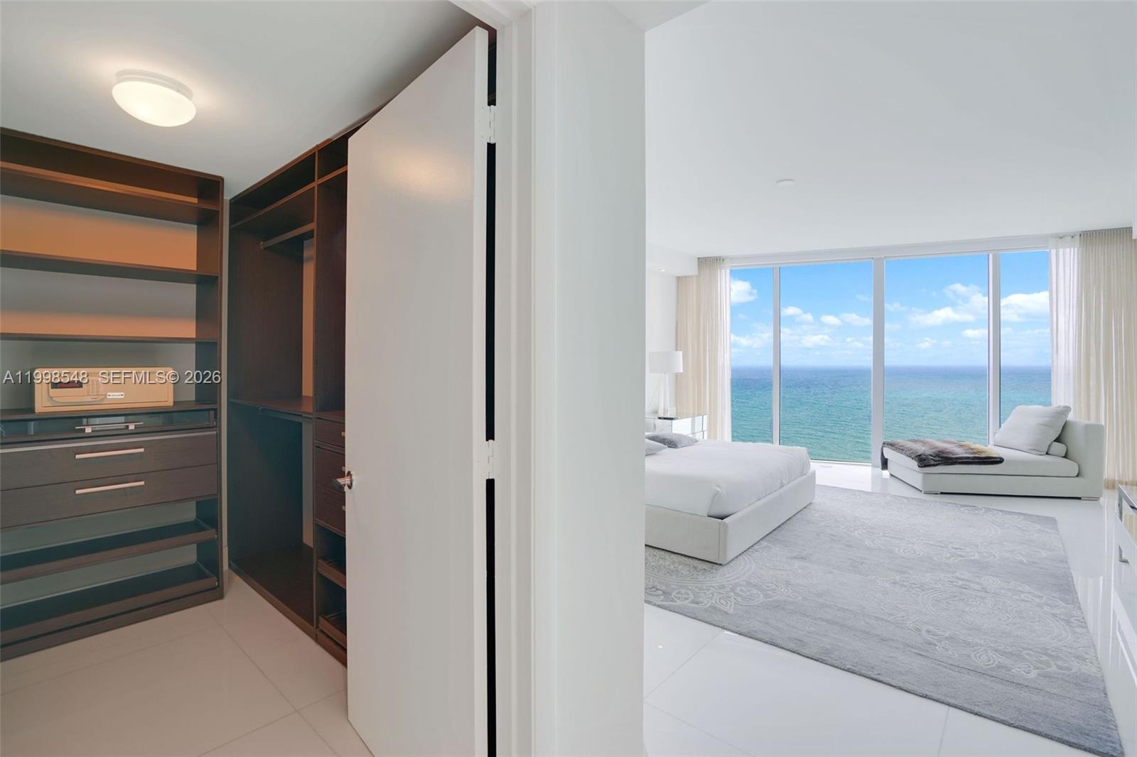 2711 HOLLYWOOD BEACH COND - Residential