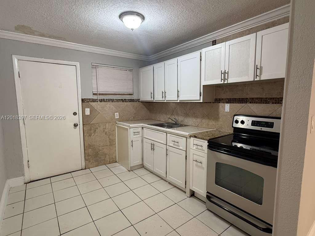 7708 NW 3rd Ave -