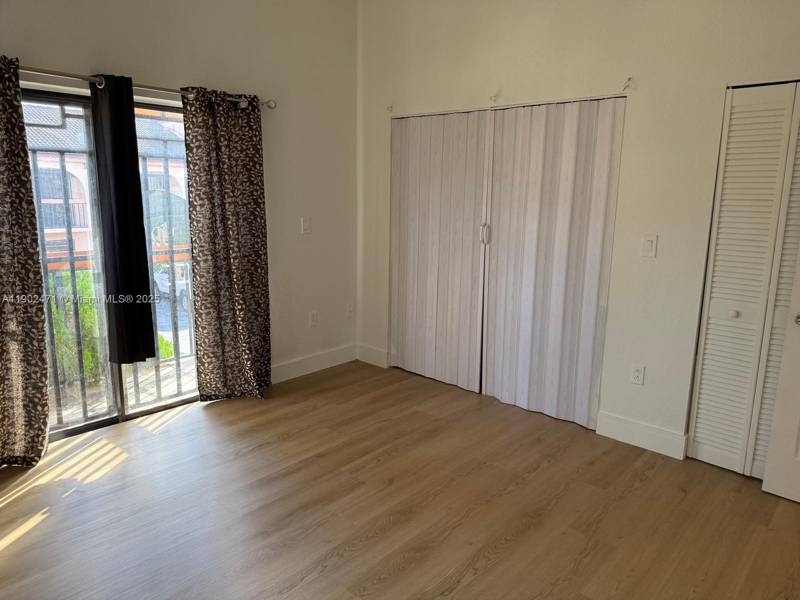 LAS BRISAS TH APTS CONDO - Residential Lease