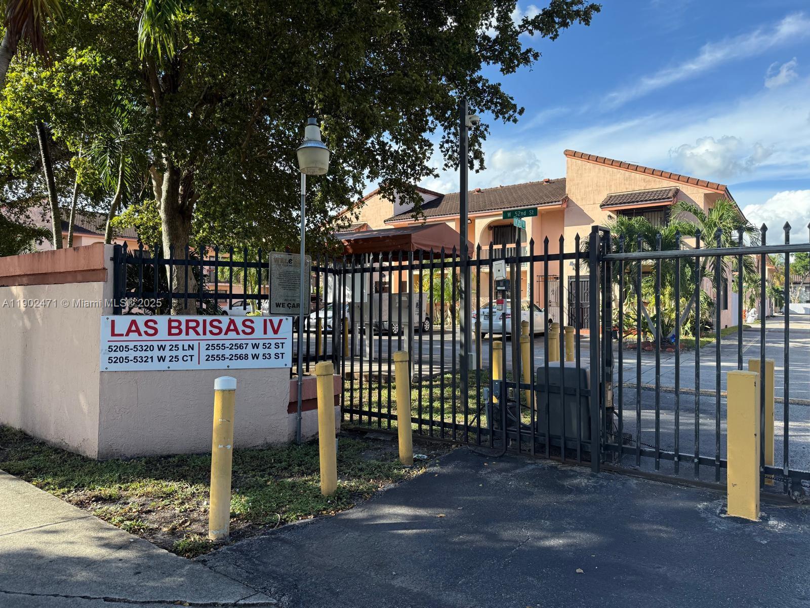 LAS BRISAS TH APTS CONDO - Residential Lease