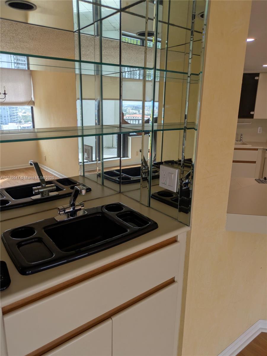 ANCHOR BAY CLUB CONDO - Residential