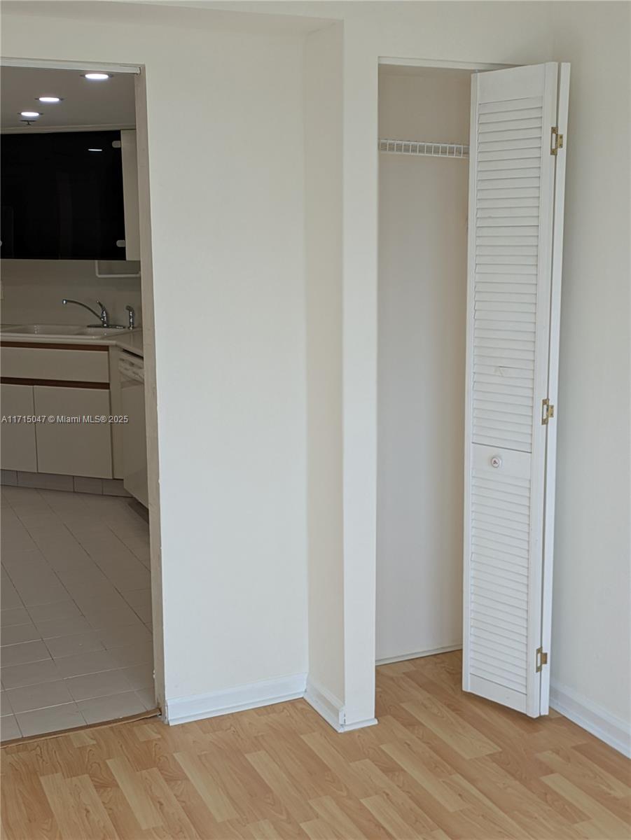 ANCHOR BAY CLUB CONDO - Residential