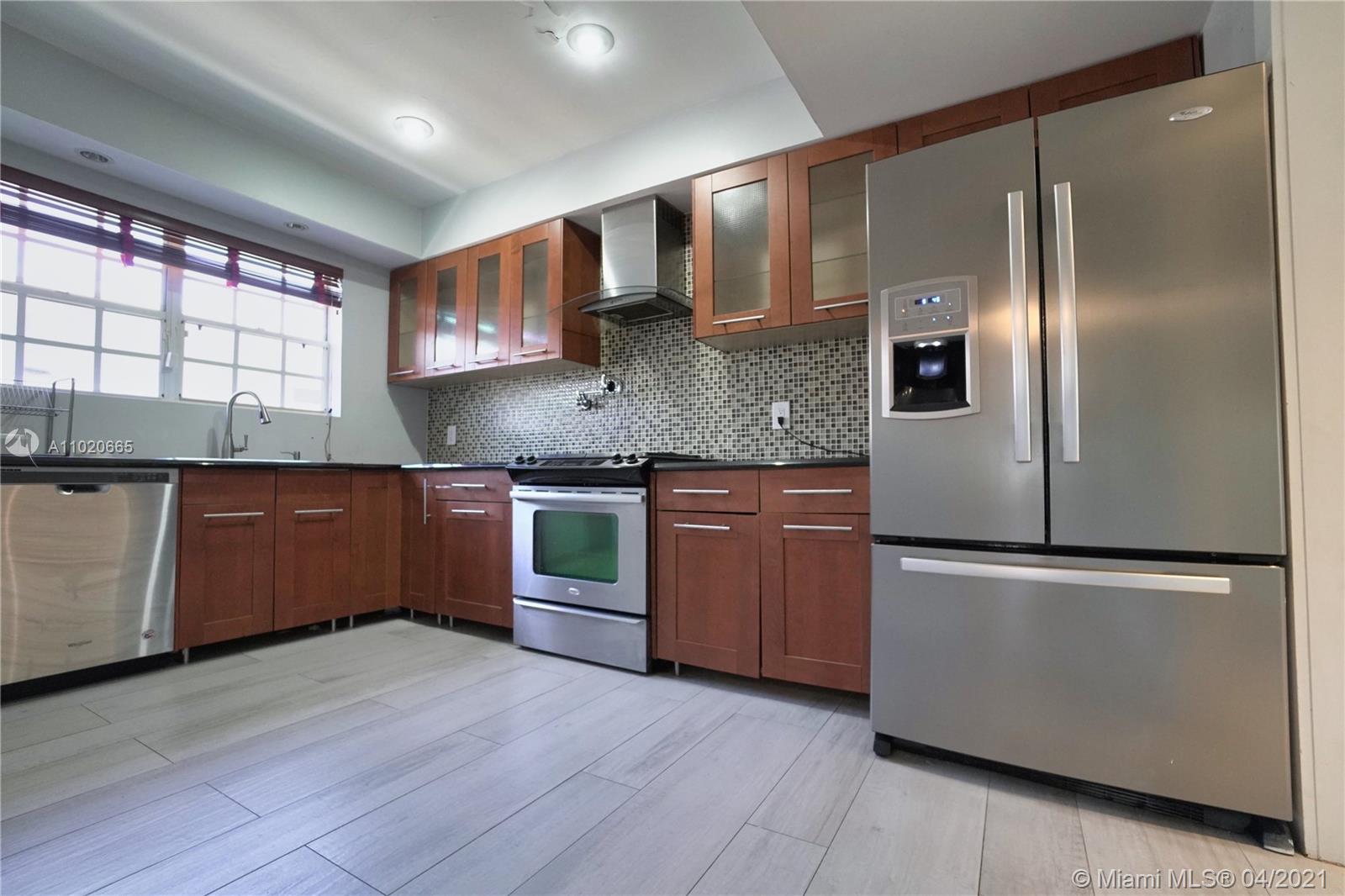 BISCAYNE POINT - Residential