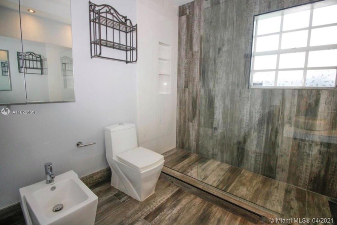 BISCAYNE POINT - Residential