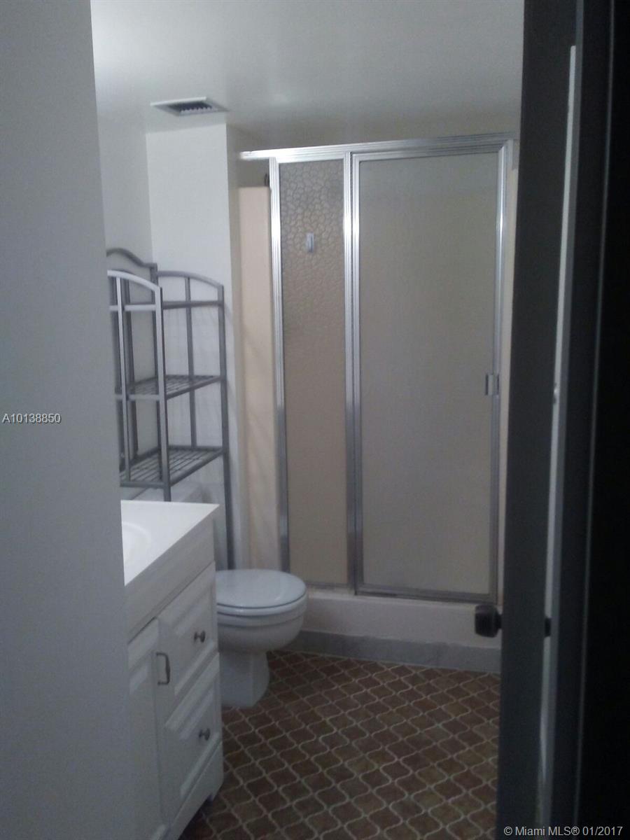 SAILBOAT CAY CONDO - Residential Lease