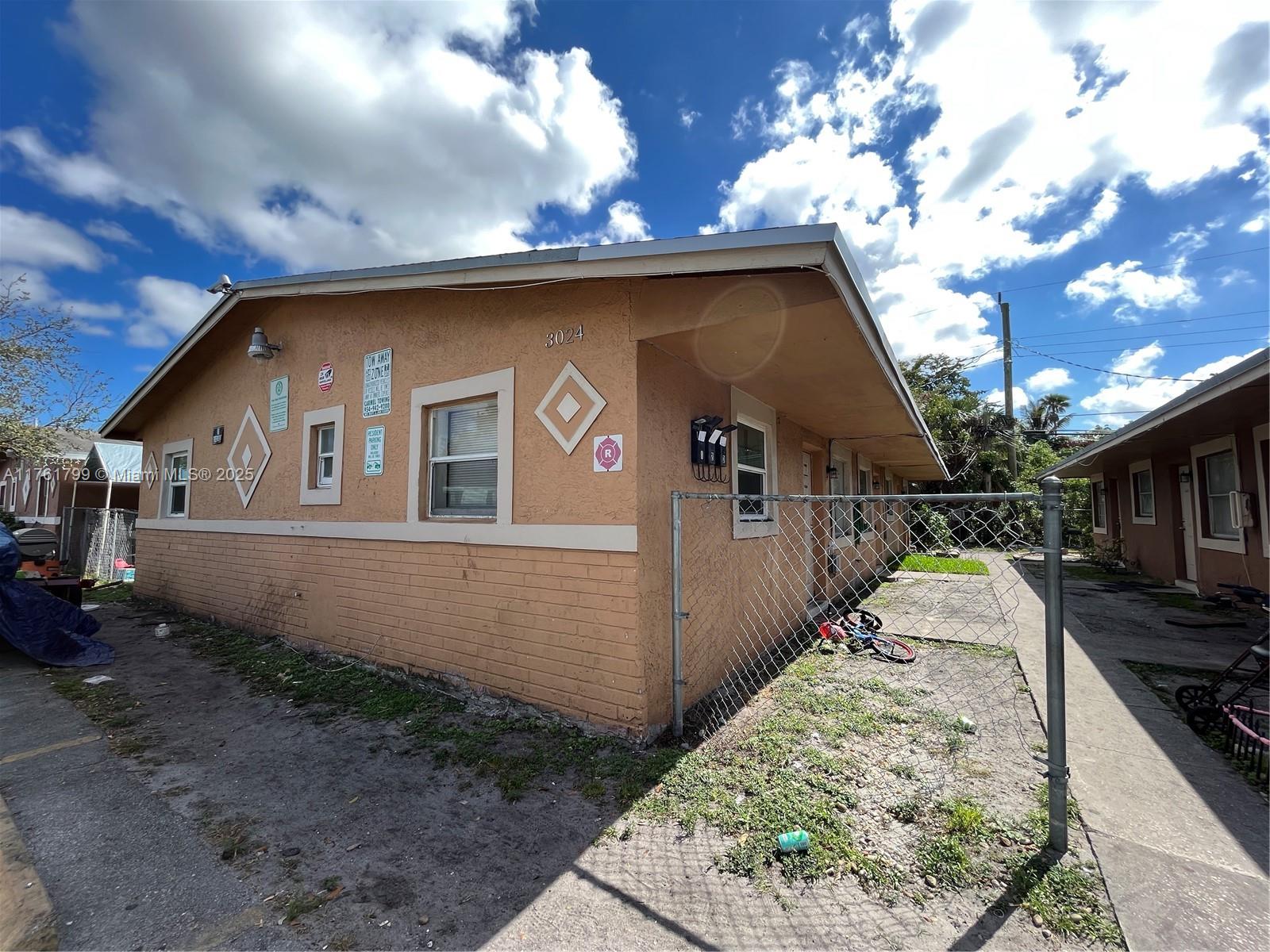 Rental Property at 3024 Nw 2nd St 1-3, Pompano Beach, Broward County, Florida - Bedrooms: 2 
Bathrooms: 1  - $1,420 MO.