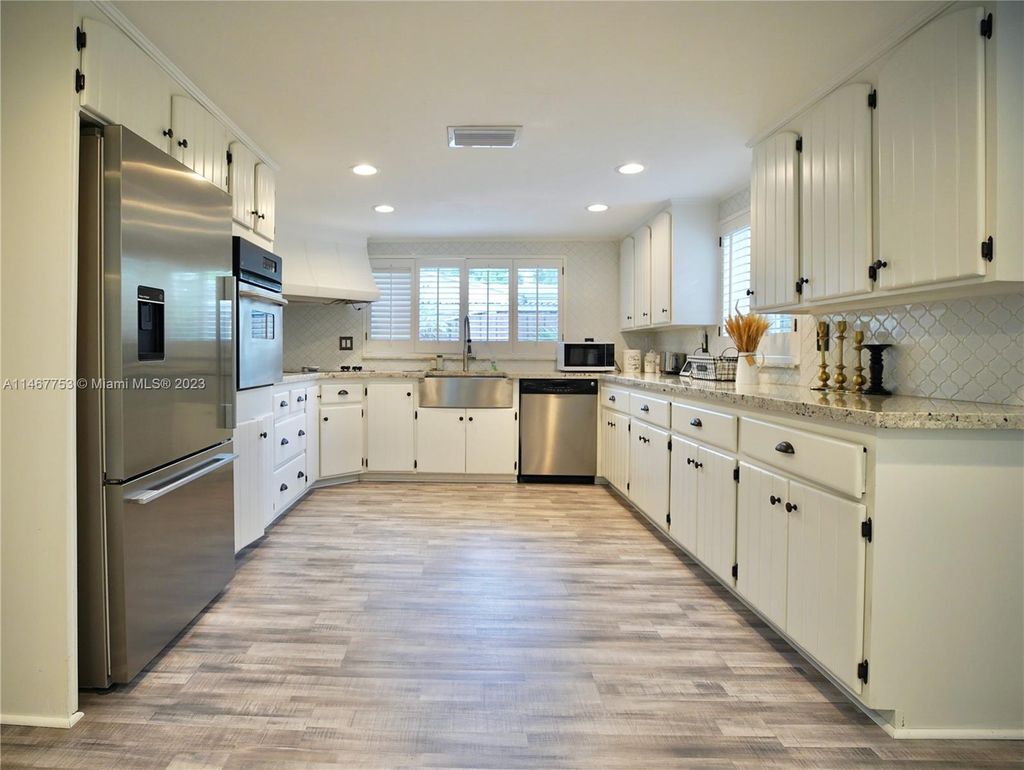 Photo of 3561 NE 13th Ave, Oakland Park, FL 33334 (MLS # A11467753)