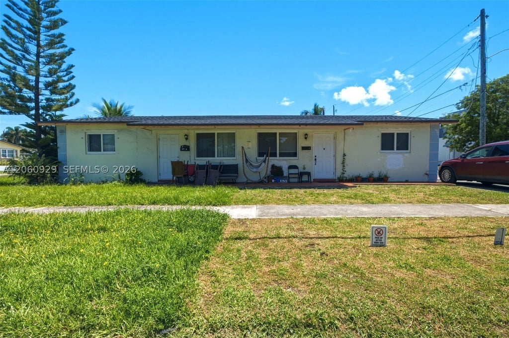 Photo of 137 NE 1st Ct, Dania Beach, FL 33004 (MLS # A12060929)
