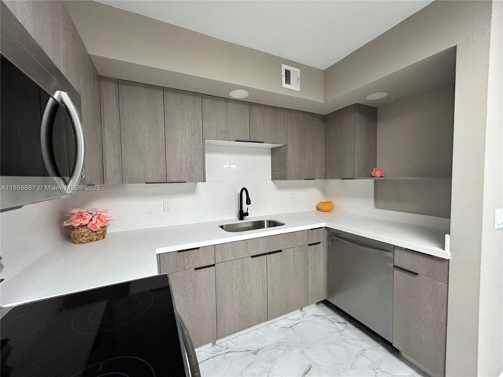 1101 River Reach Dr 102
