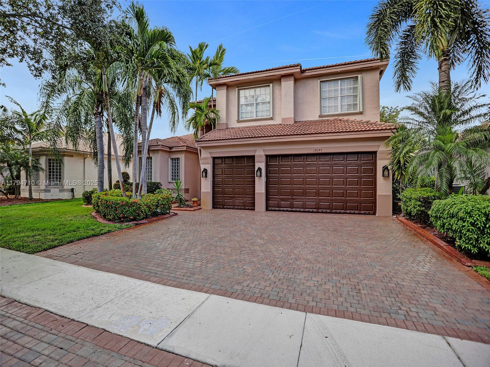 Rental Property at 19245 Sw 41st St, Miramar, Broward County, Florida - Bedrooms: 5 
Bathrooms: 5  - $5,700 MO.