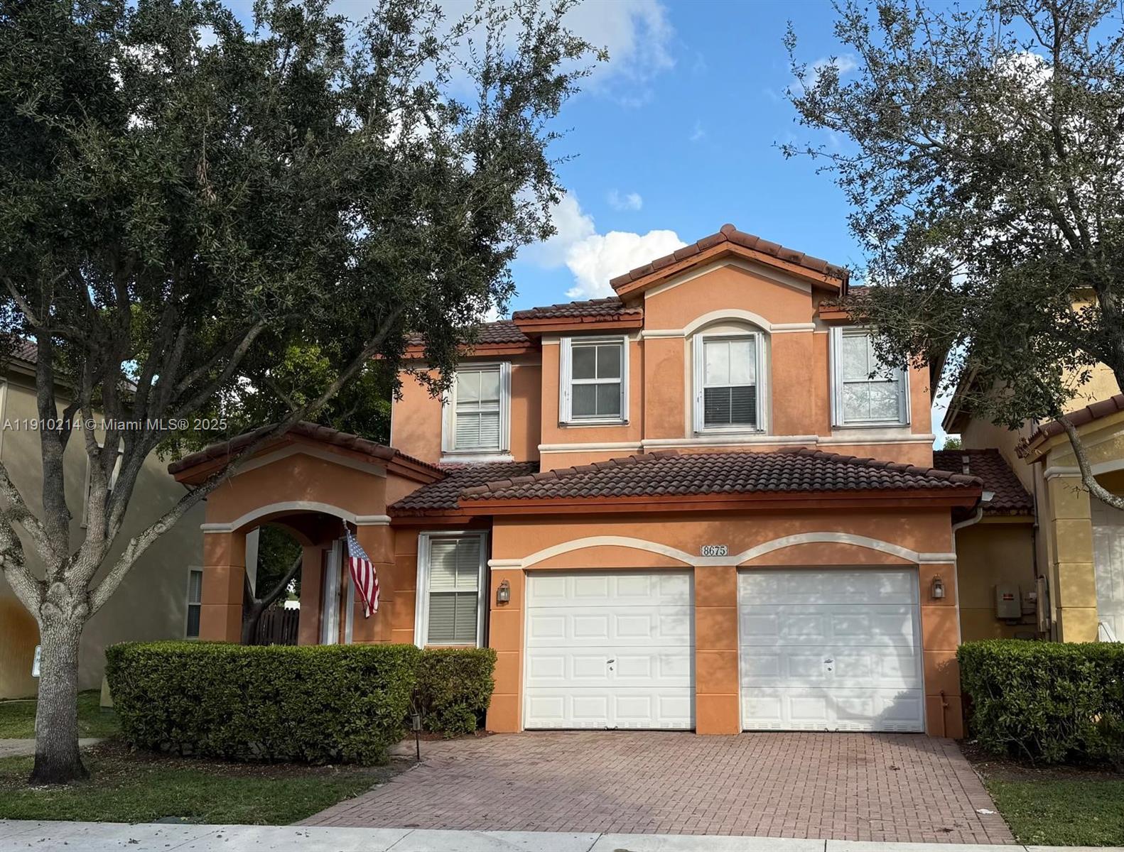 ISLANDS AT DORAL TOWNHOME - Residential Lease