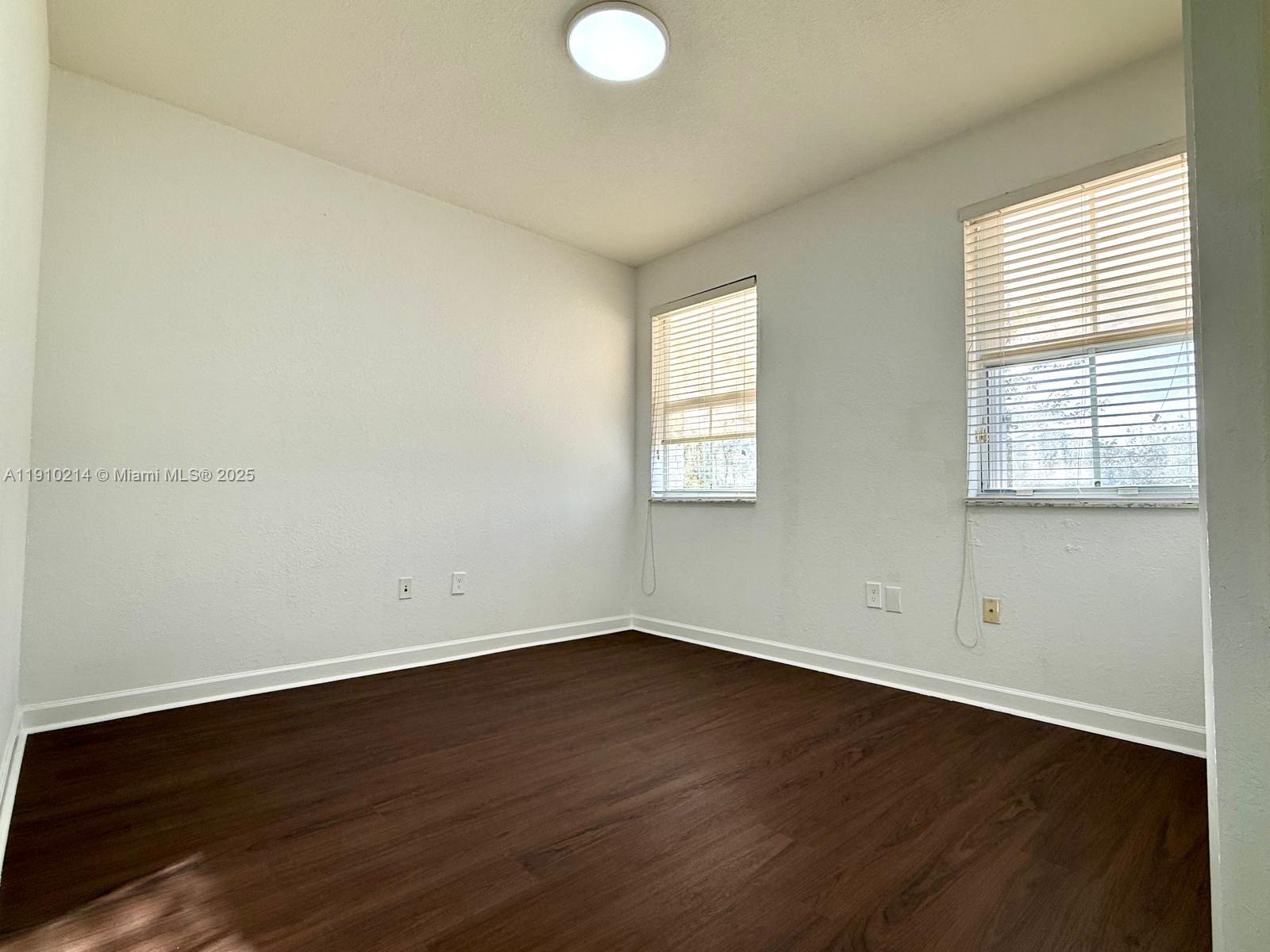 ISLANDS AT DORAL TOWNHOME - Residential Lease