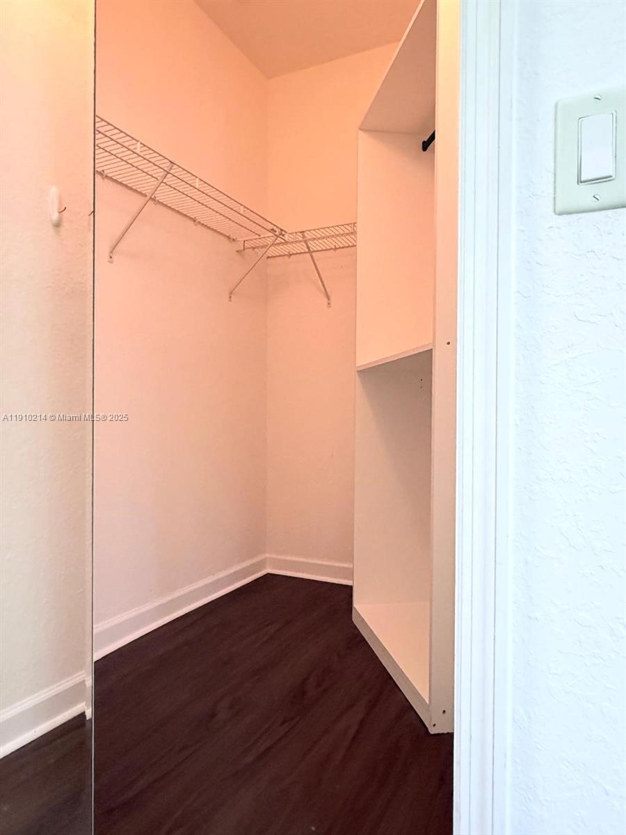 ISLANDS AT DORAL TOWNHOME - Residential Lease