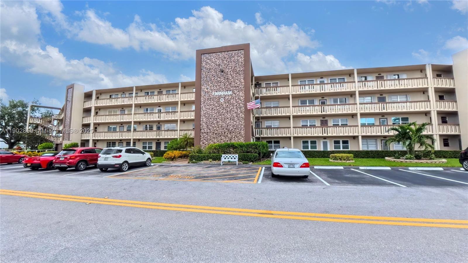 FARNHAM O CONDO - Residential