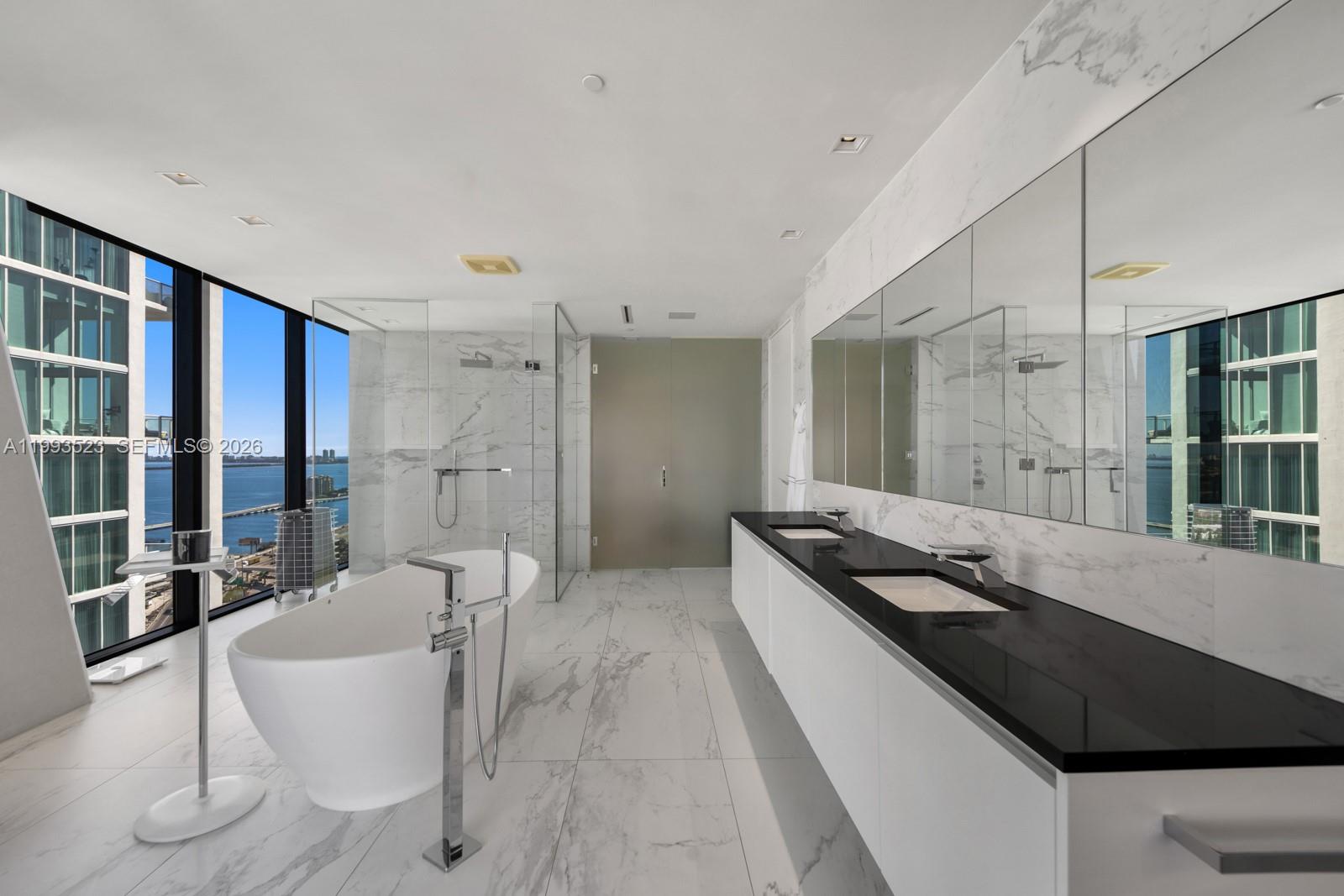 ONE THOUSAND MUSEUM CONDO - Residential