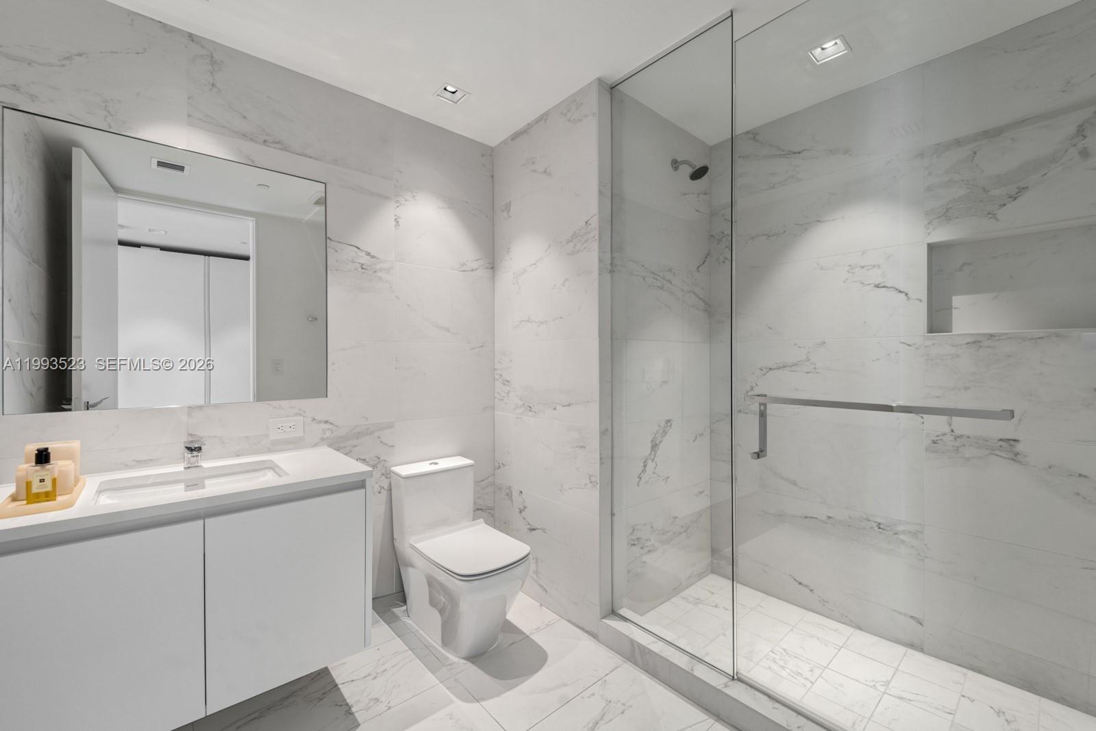 ONE THOUSAND MUSEUM CONDO - Residential