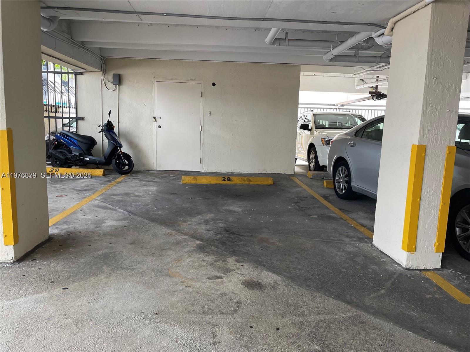 LINCOLN WEST GARDENS COND - Residential Lease