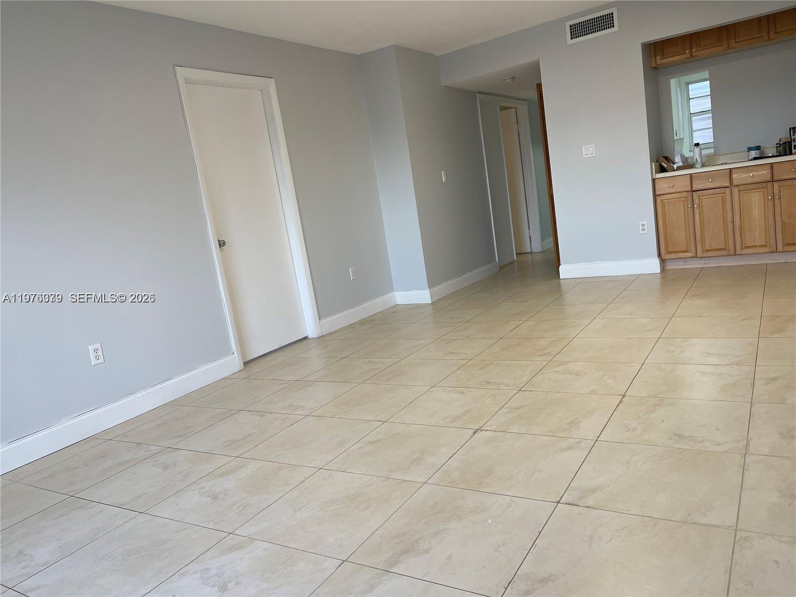 LINCOLN WEST GARDENS COND - Residential Lease