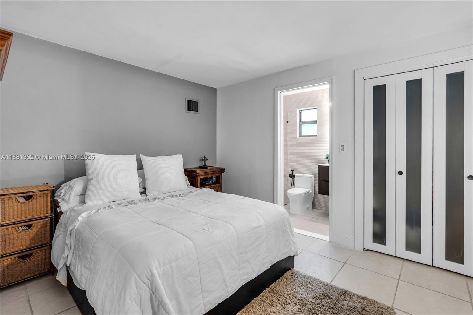 SEVILLE - Residential Lease