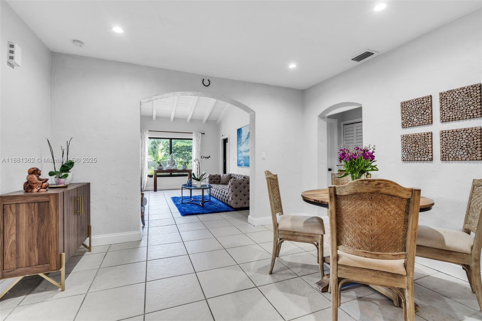 SEVILLE - Residential Lease