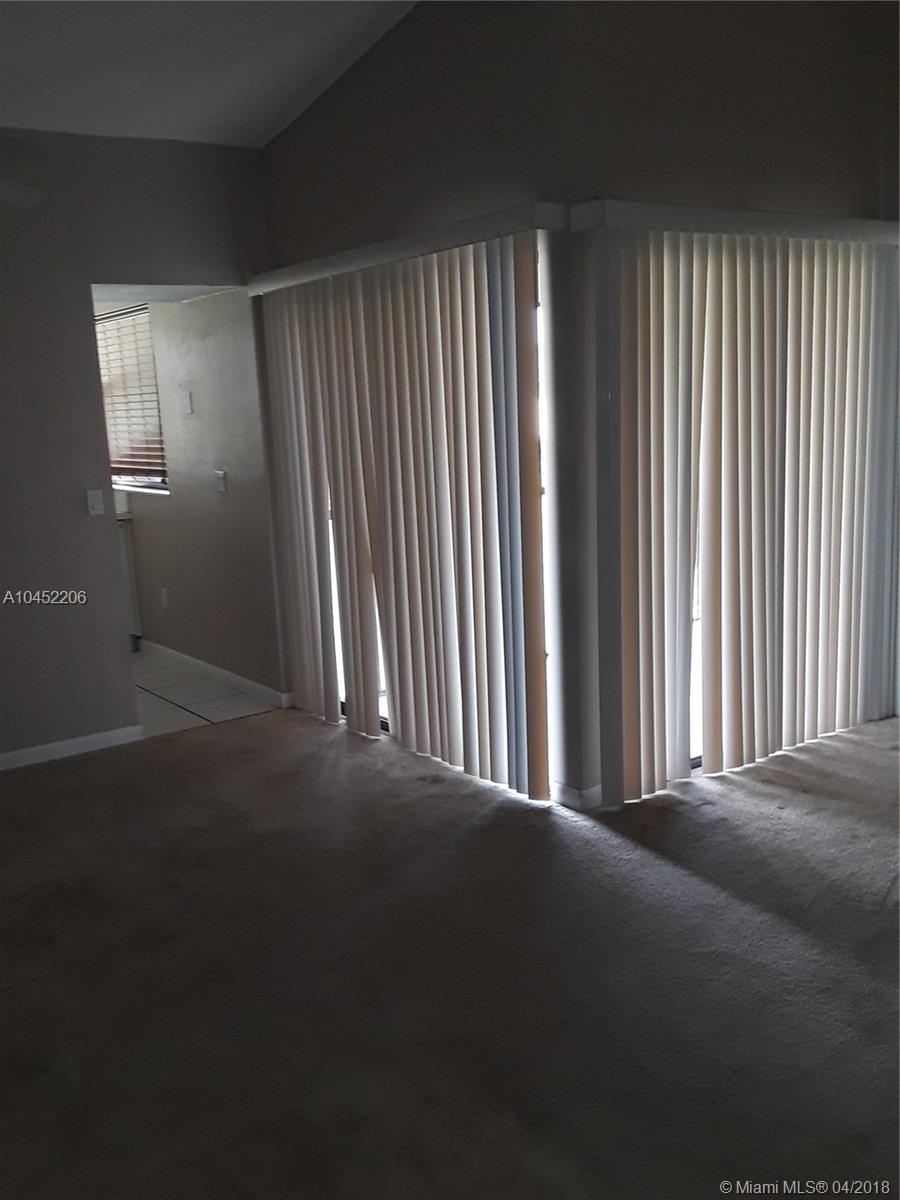 LAKESHORE CONDO #2 - Residential