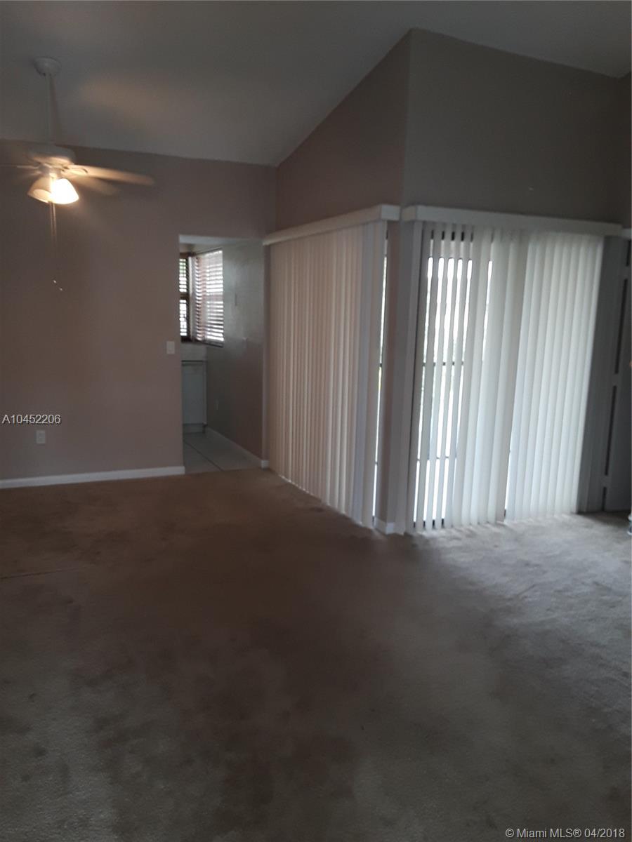 LAKESHORE CONDO #2 - Residential