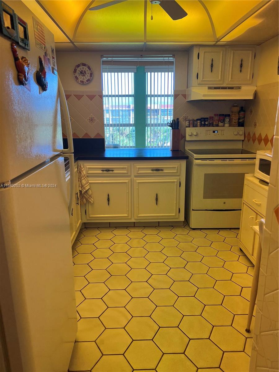 DESOTO PARK NORTH CONDO - Residential