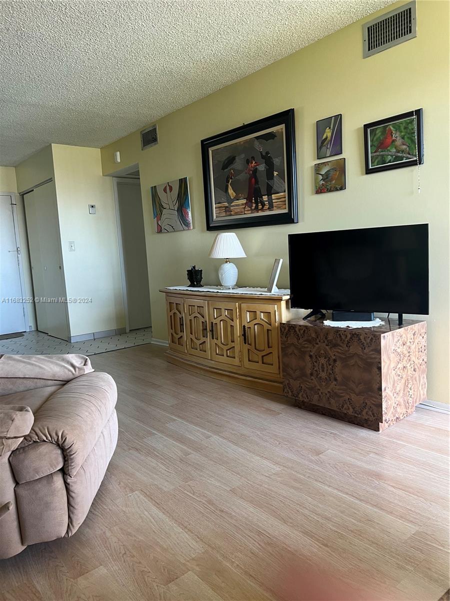 DESOTO PARK NORTH CONDO - Residential