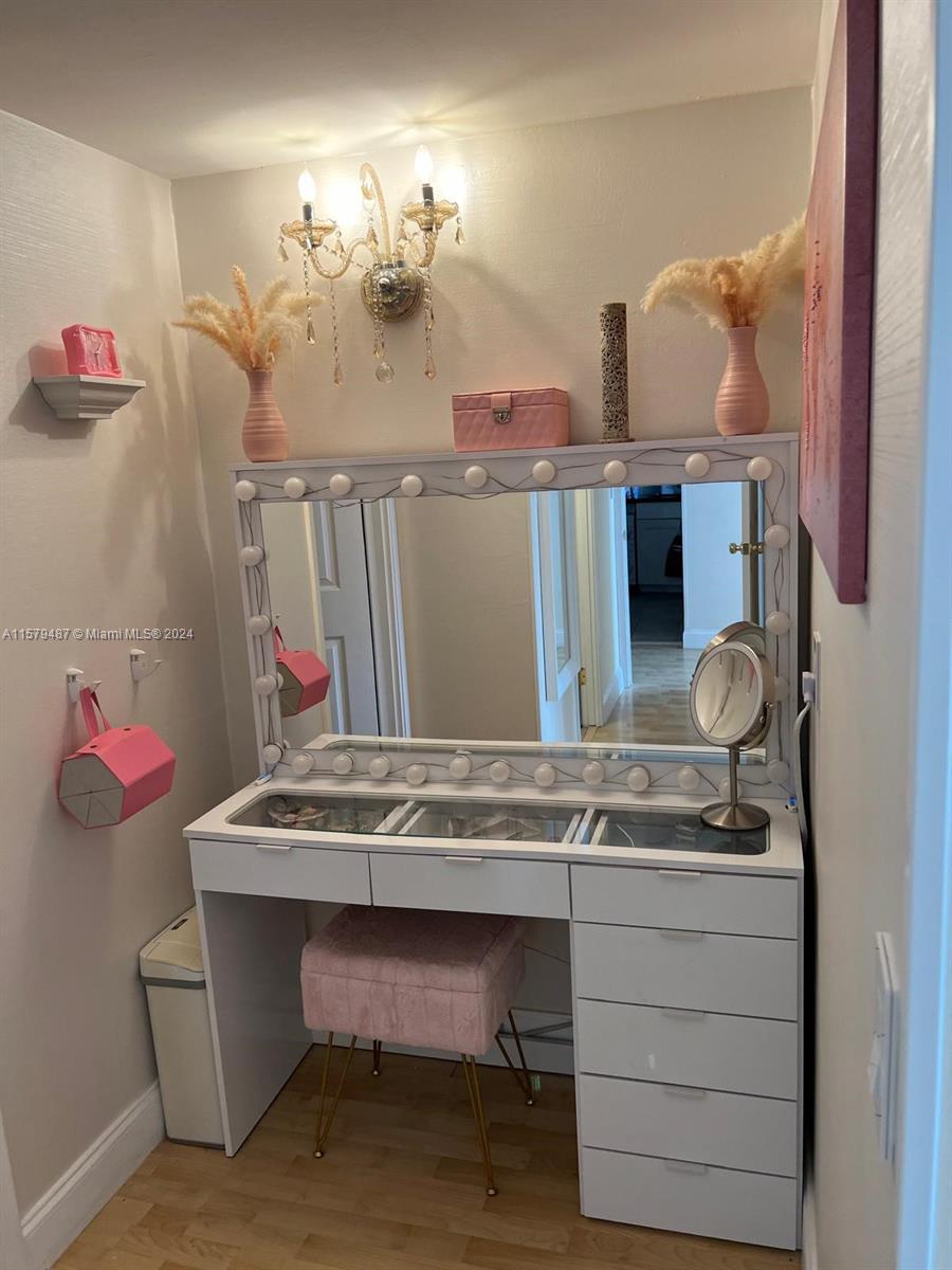 BUCKLEY TOWERS CONDO - WE - Residential Lease