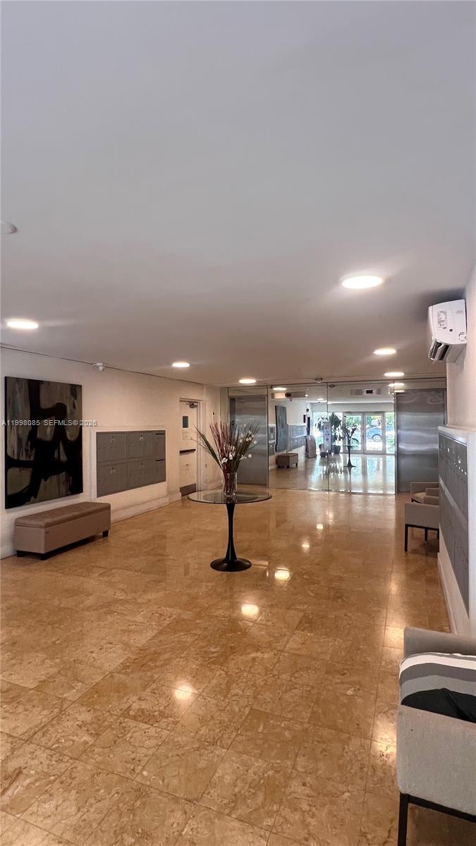 1750 JAMES APARTMENTS CON - Residential Lease