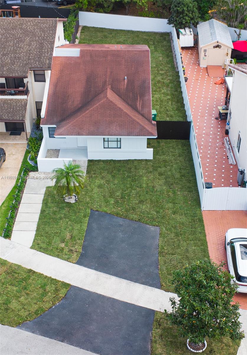 ARBORGATE KENDALL LK E CO - Residential