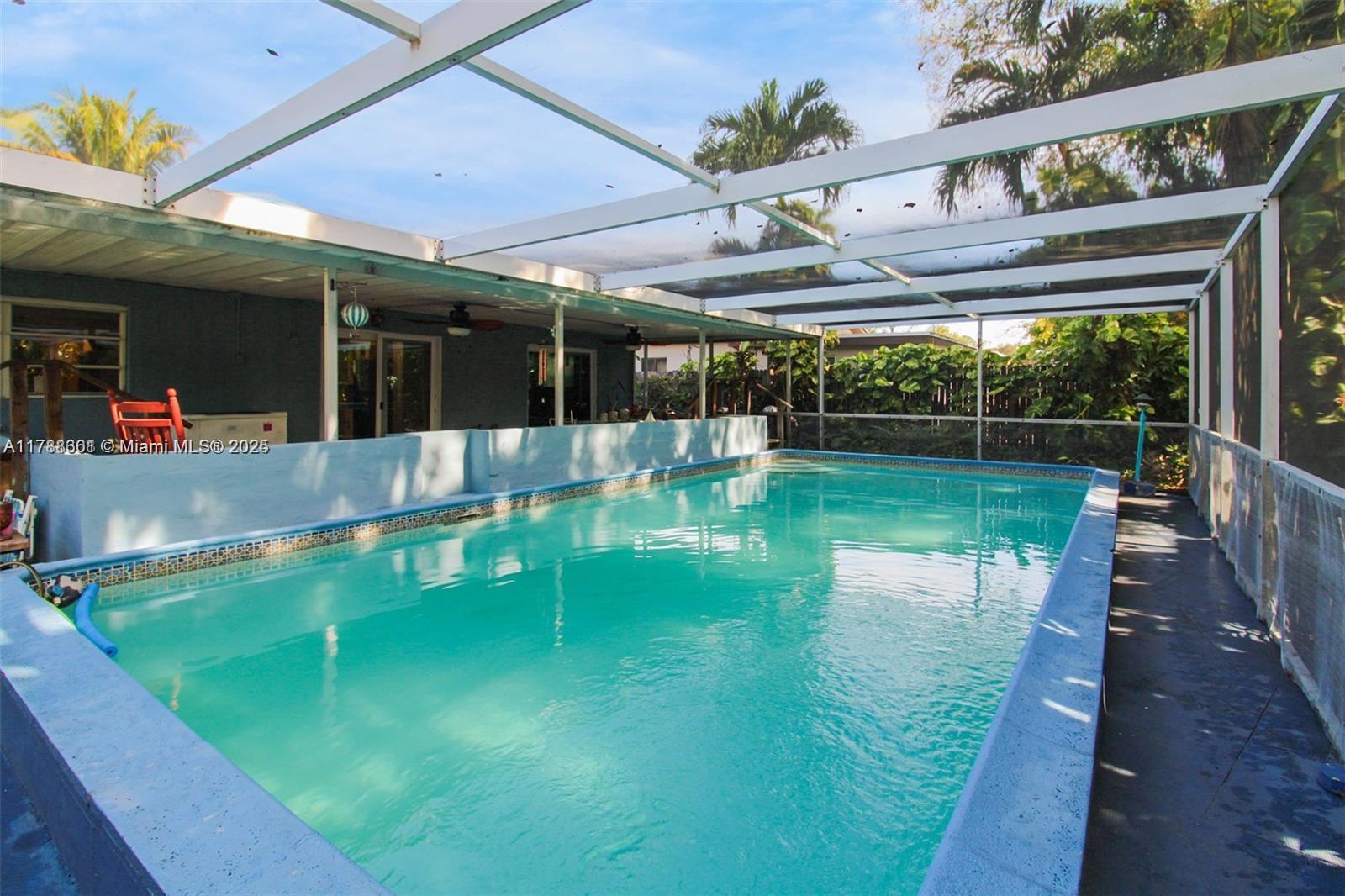 BISCAYNE SHORES UNIT 4 - Residential