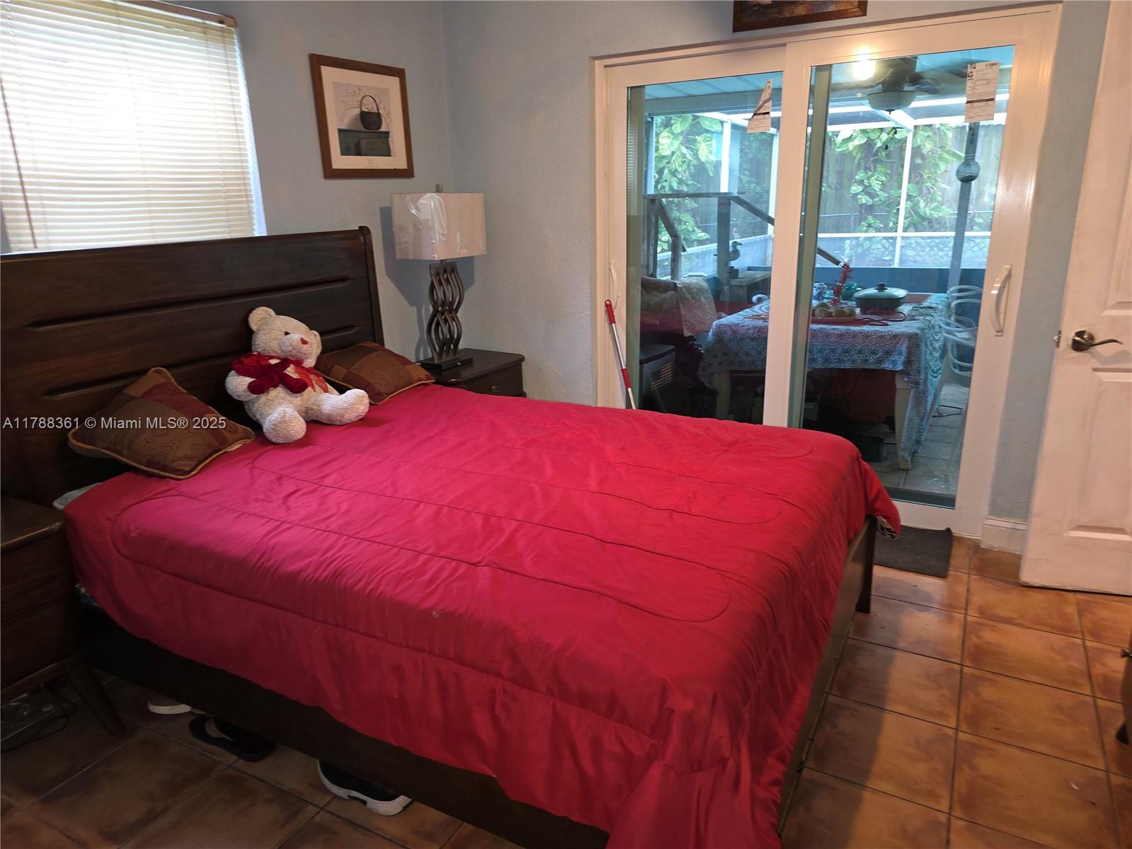 BISCAYNE SHORES UNIT 4 - Residential
