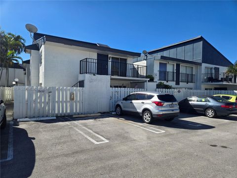 15454 SW 85th Ln 135 Miami FL 33193