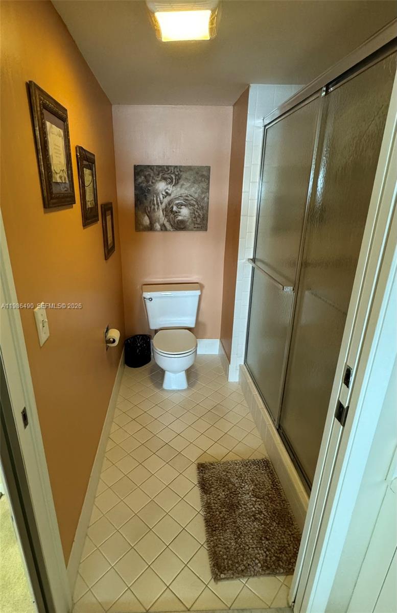 IVANHOE EAST AT CENTURY V - Residential Lease