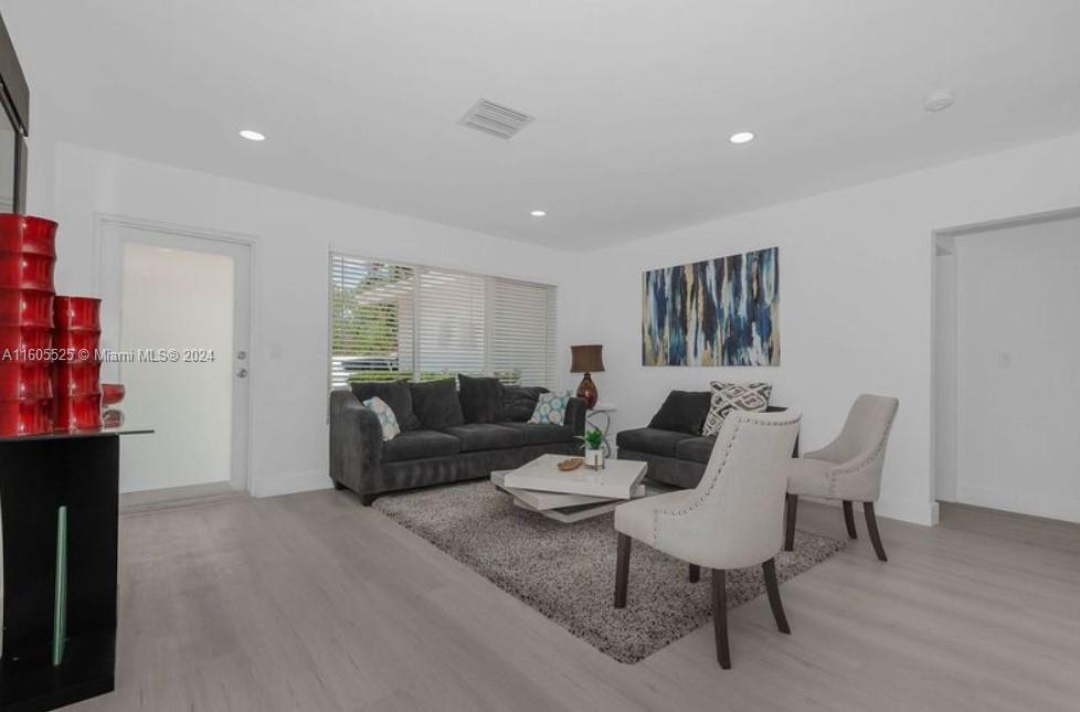 LAKE PLACID - Residential Lease