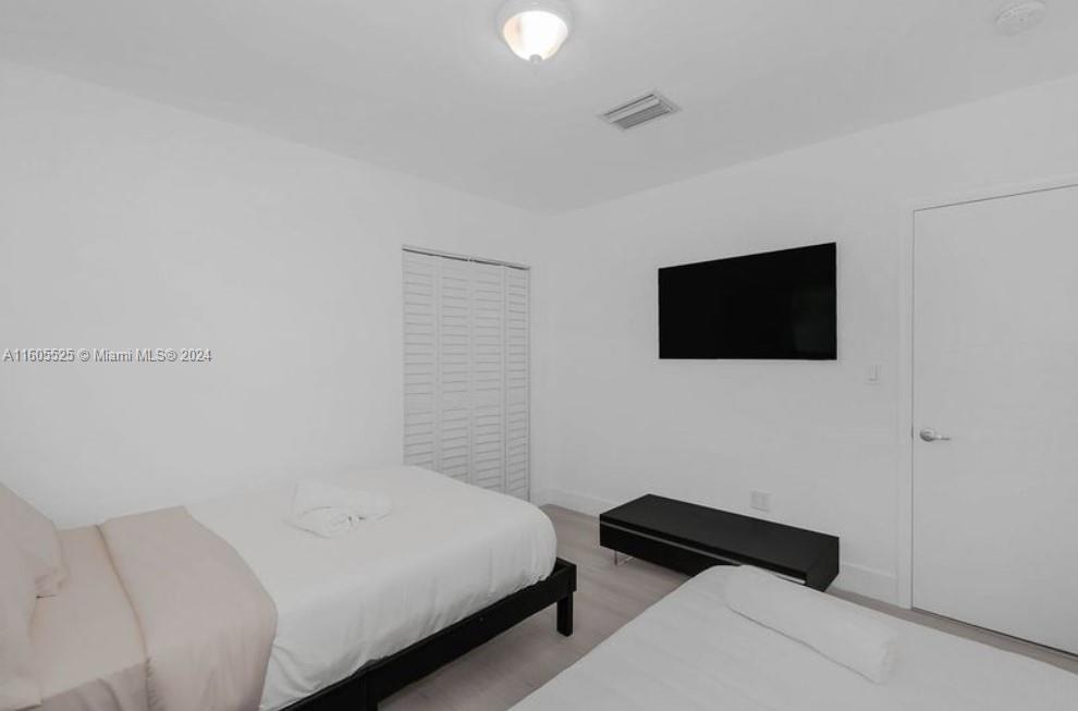 LAKE PLACID - Residential Lease