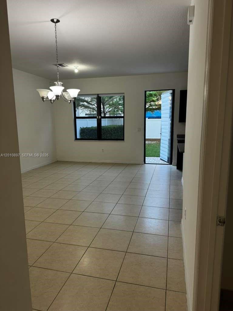CHAMPION LAKES - Residential