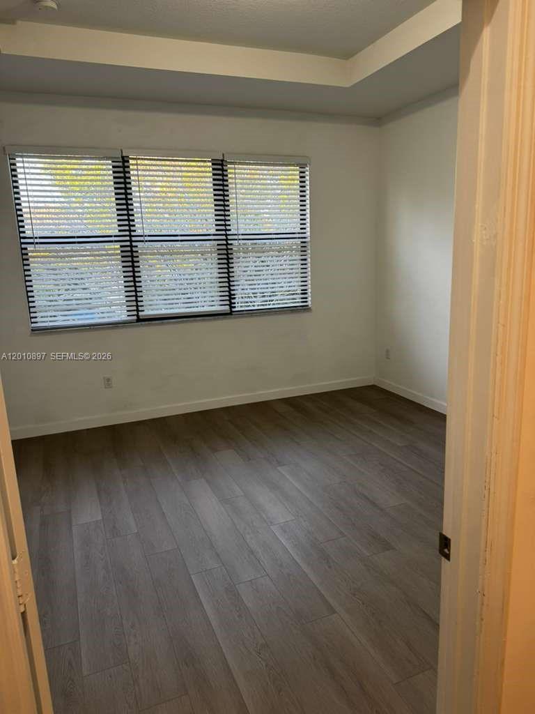 CHAMPION LAKES - Residential