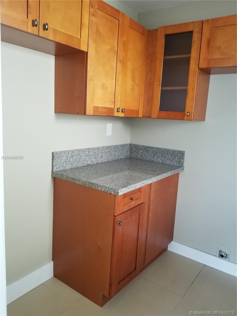 17TH AVE MANOR - Residential Lease