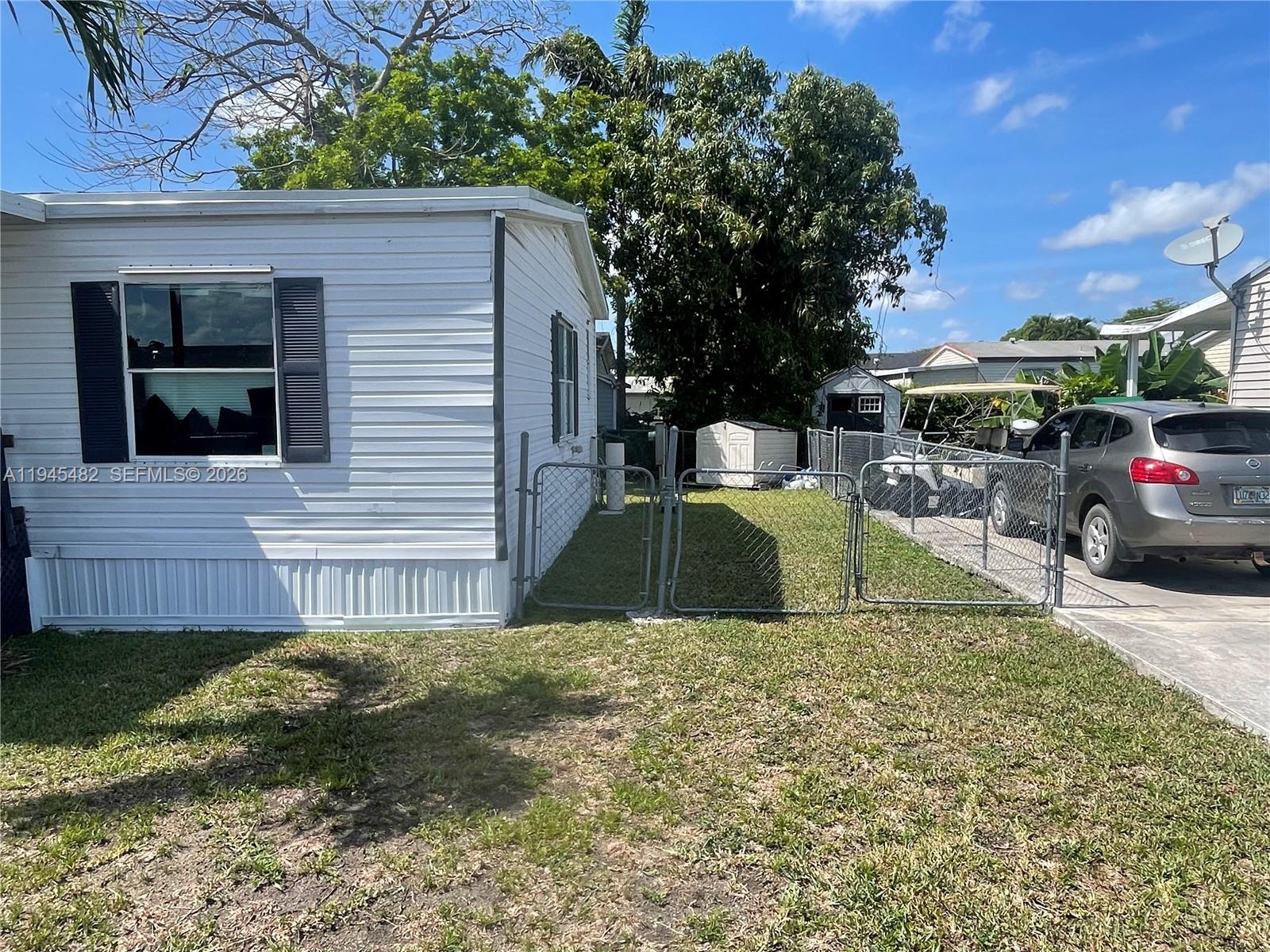 19800 SW 180th Ave unit 454, Miami, FL, 33187/$310,000 3 19800 SW 180th Ave unit 454