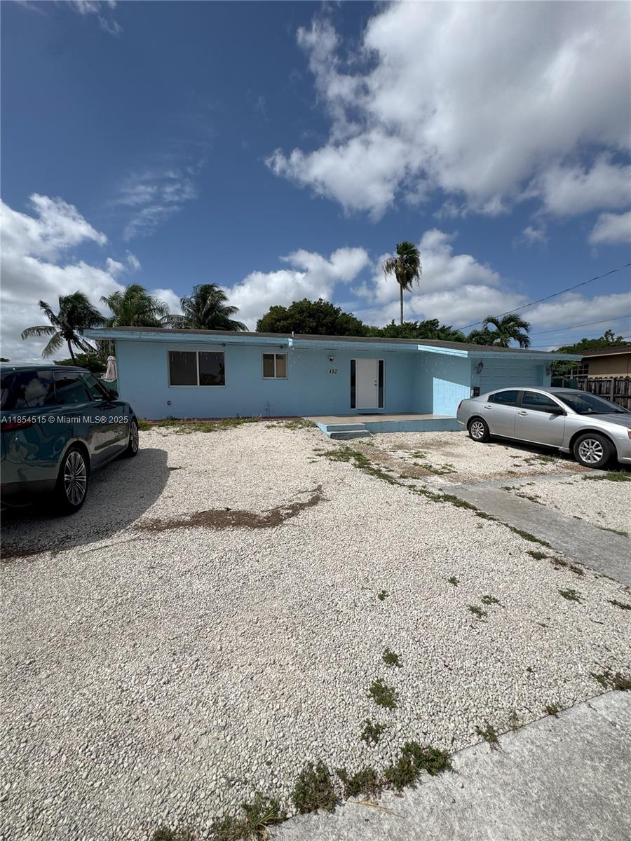 490 W 53rd St