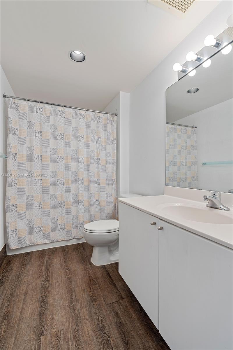 OCEAN POINT BEACH CLUB CO - Residential