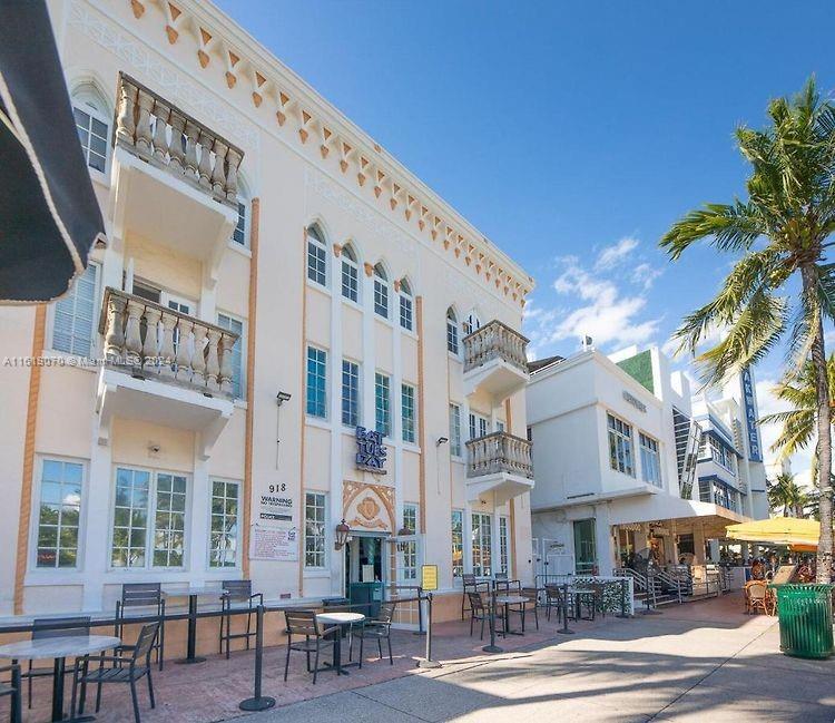 918 Ocean Dr 202