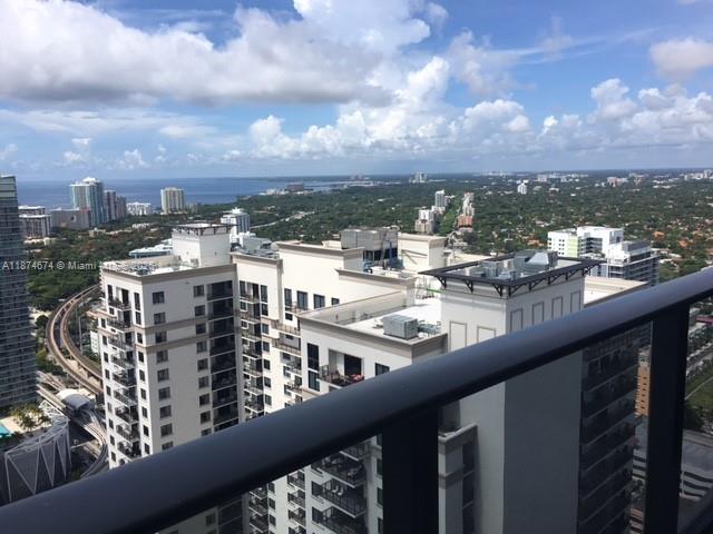 55 SW 9th Street 3905