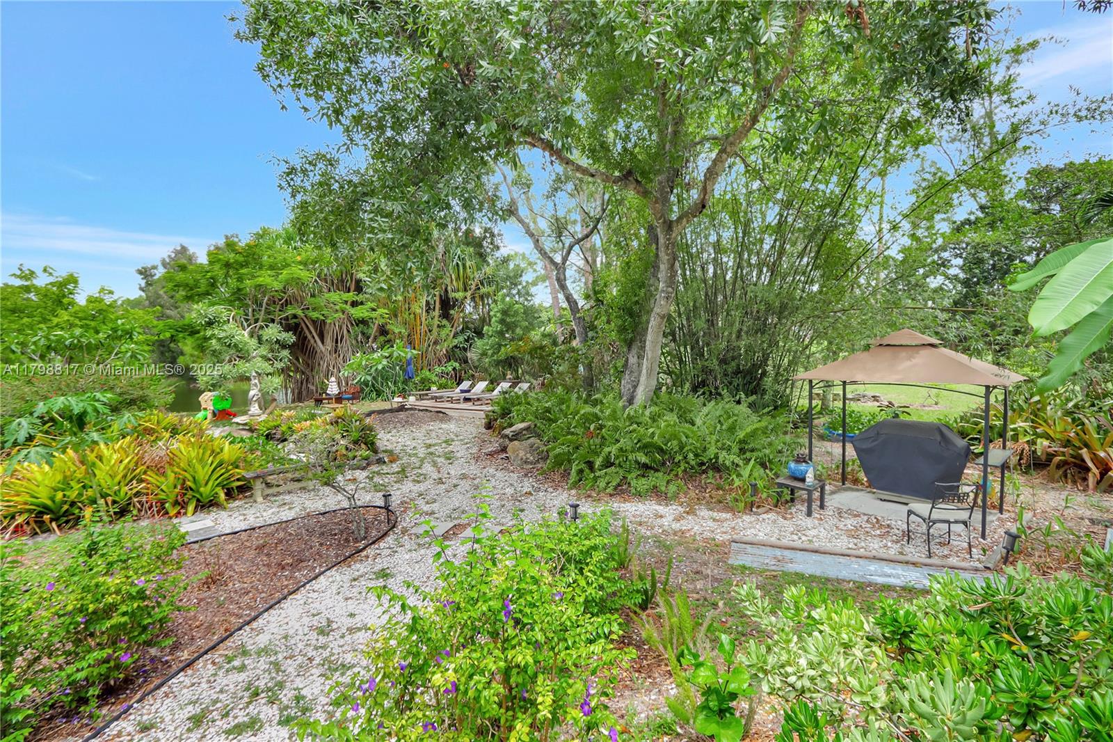 WESTWOODS - Residential
