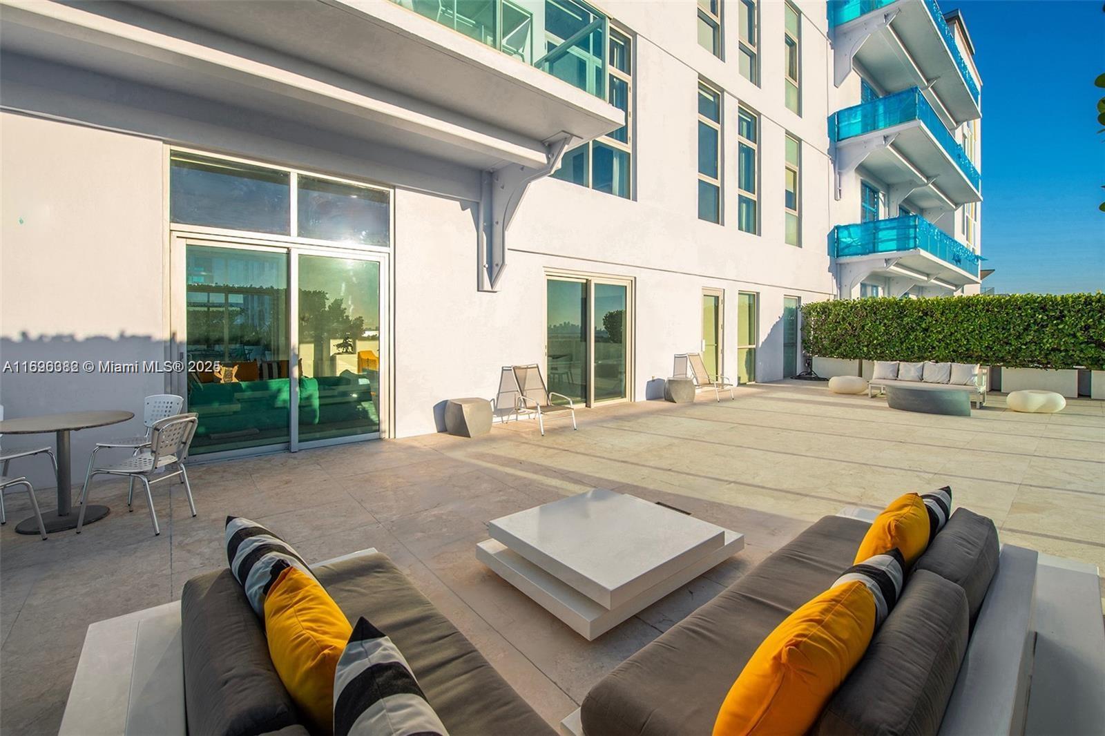 CHATHAM AT AQUA CONDO - Residential