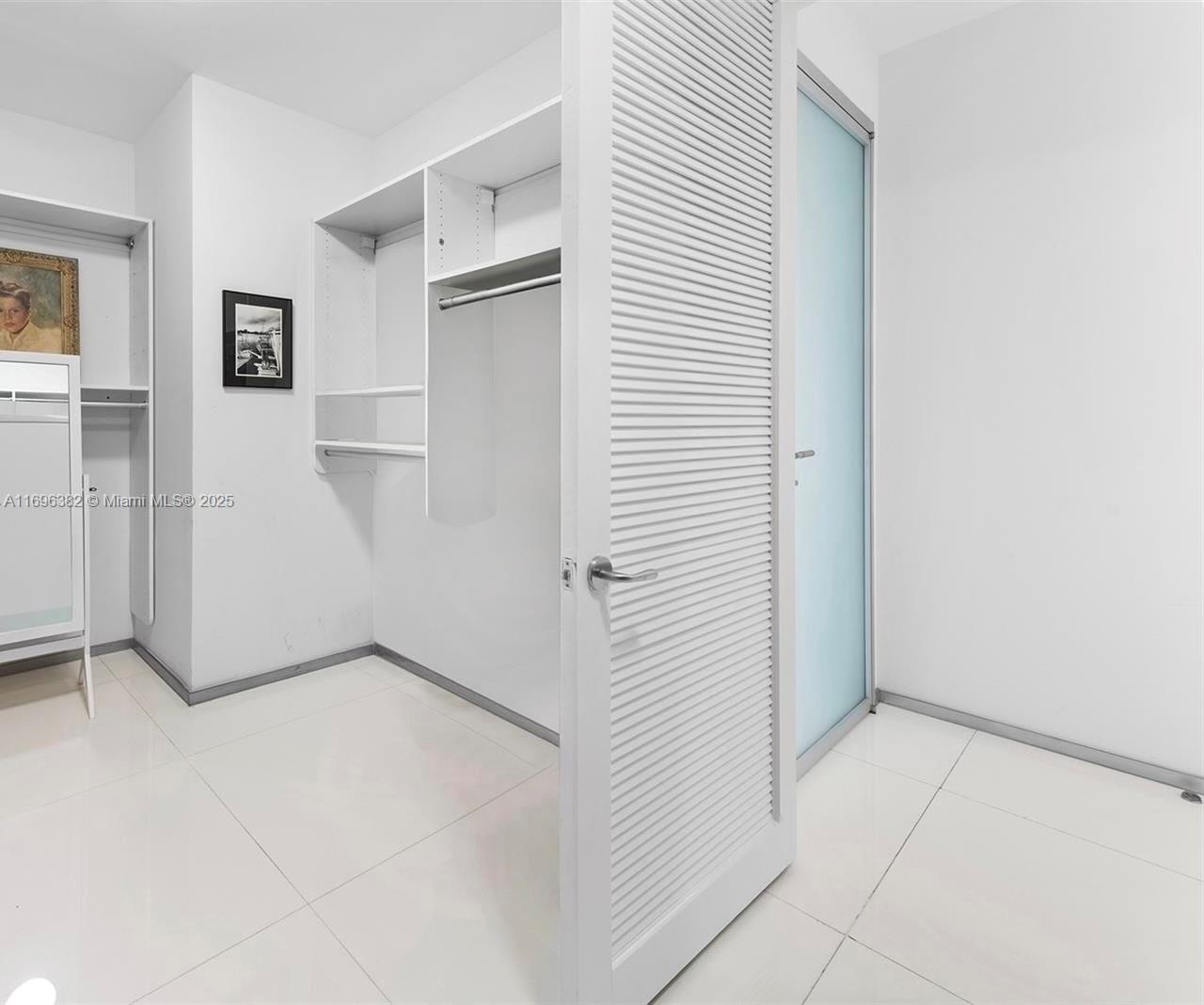 CHATHAM AT AQUA CONDO - Residential
